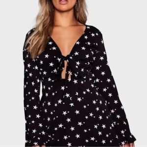 Boohoo Plus Ivy Star Printed Tie Front Skater Dress In Black With White Stars